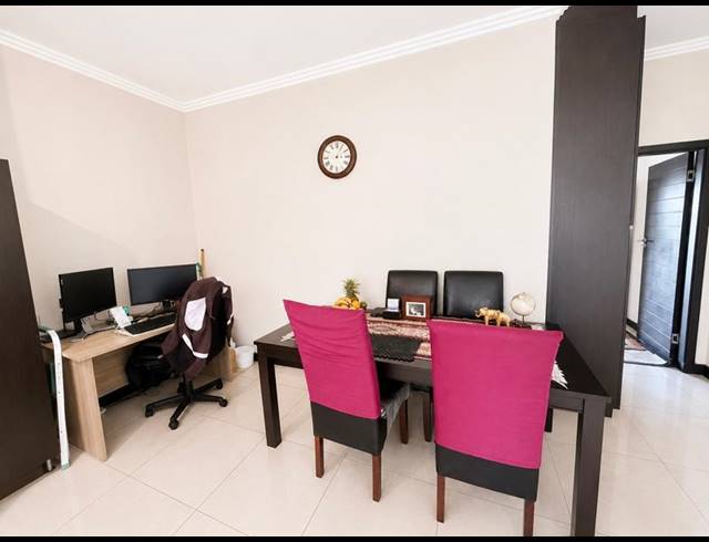 1 BEDROOM APARTMENT FOR SALE IN NEW TOWN CENTRE